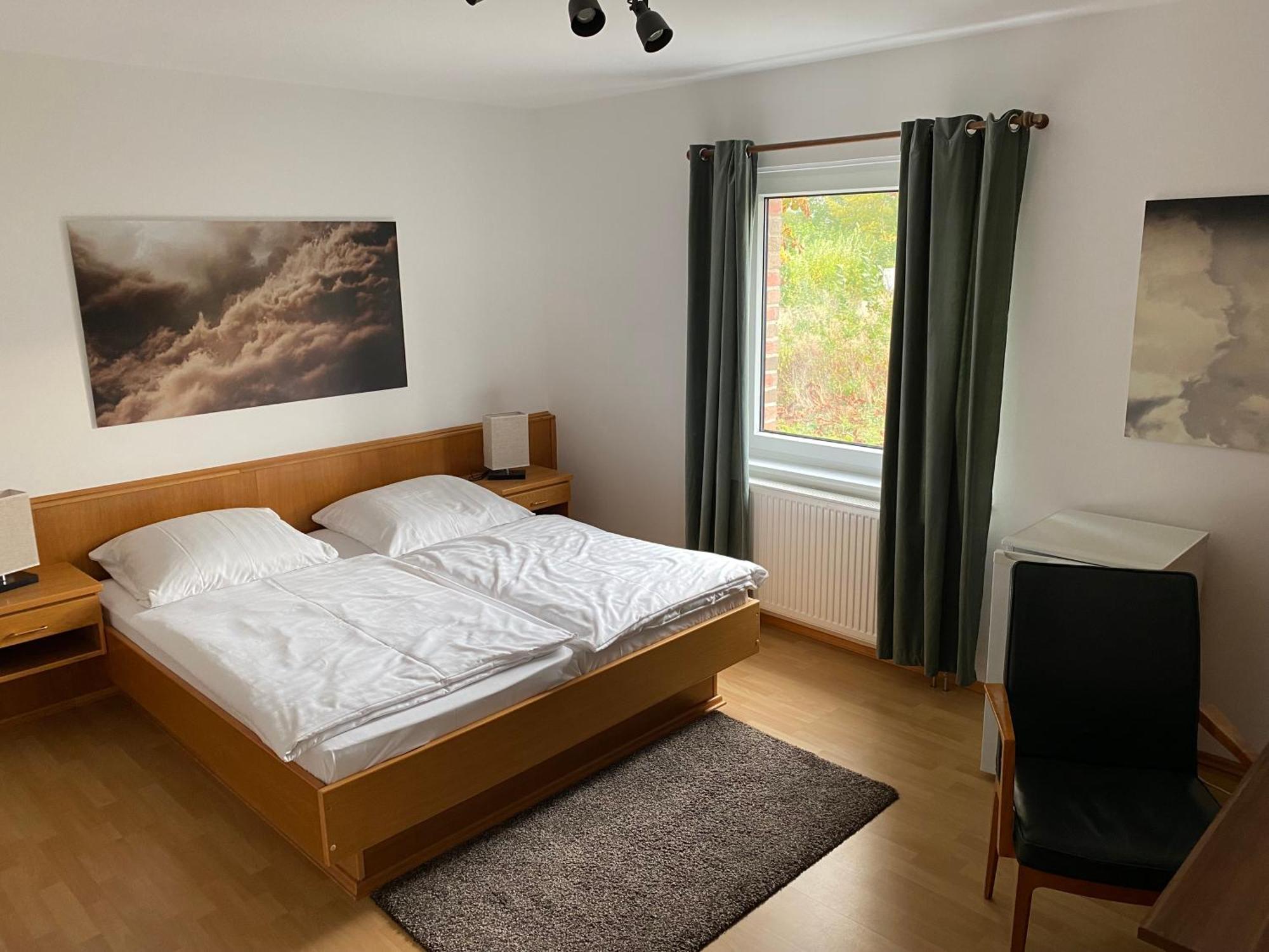 Messeappartementhaus Bockenem Direkt An Der A7 Luaran gambar
